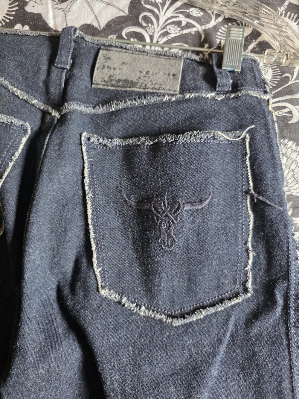 Vintage Sergio Valente Dark Wash Raw Seam Flare Jeans Y2K Size 26 - Picture 3 of 5